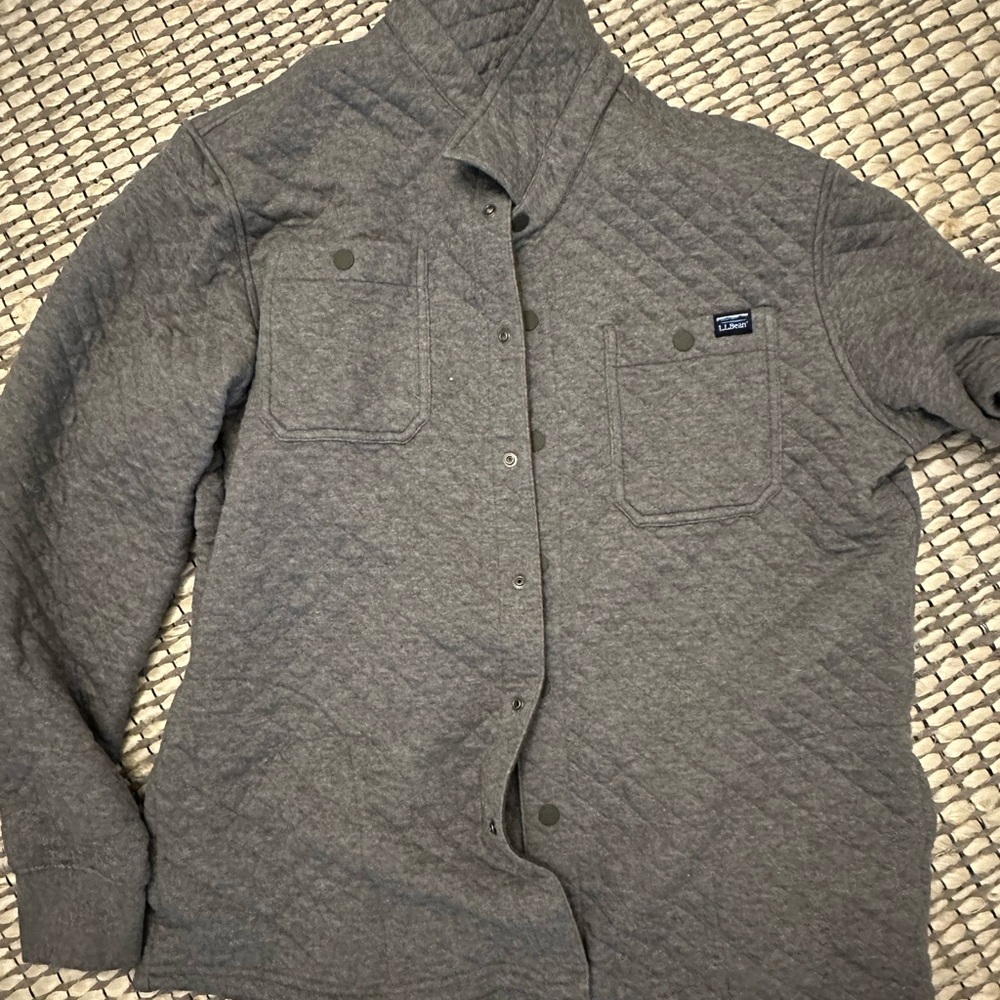 LLBean Men’s quilted shirt jacket, size large